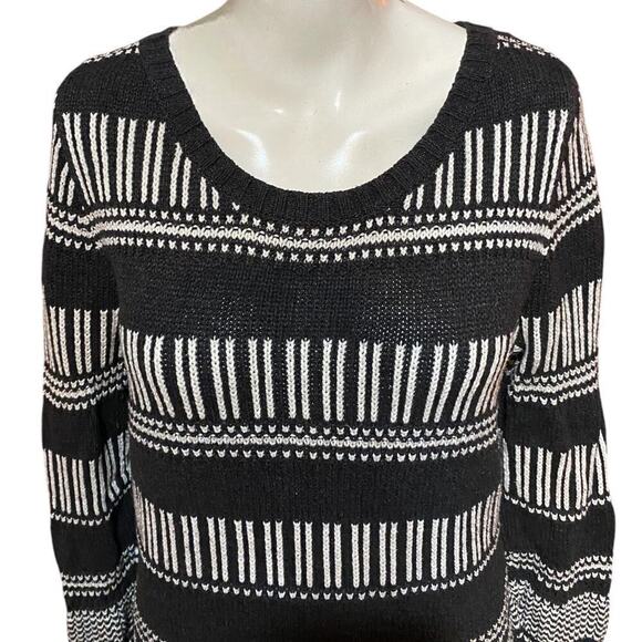 Roxy Black & White Sweater Dress in XL - Picture 2 of 8